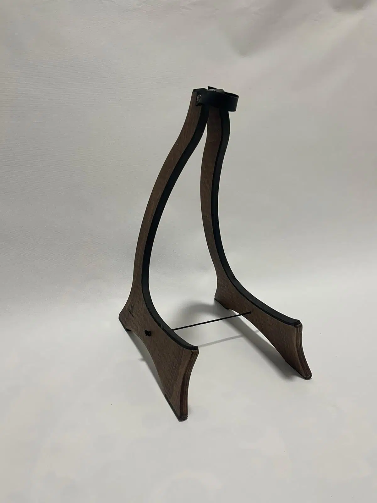 Handcrafted Wood Saz/Bağlama Stand: Timeless Elegance